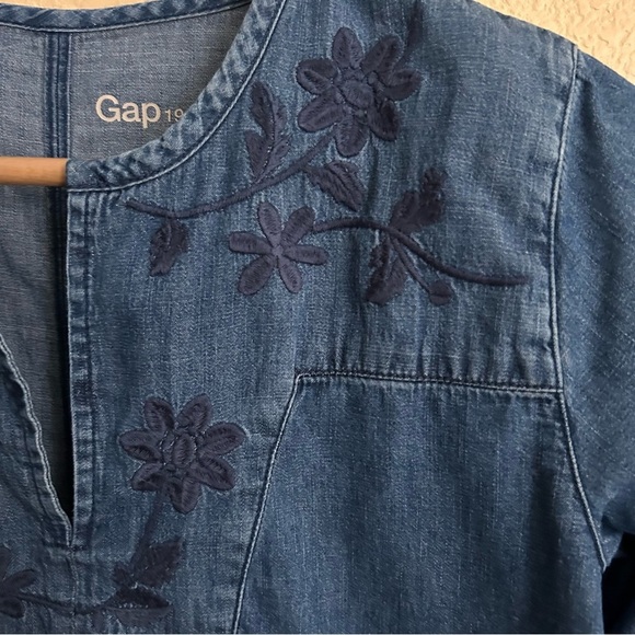 Gap Embroidered Denim Tunic Top - Picture 3 of 10